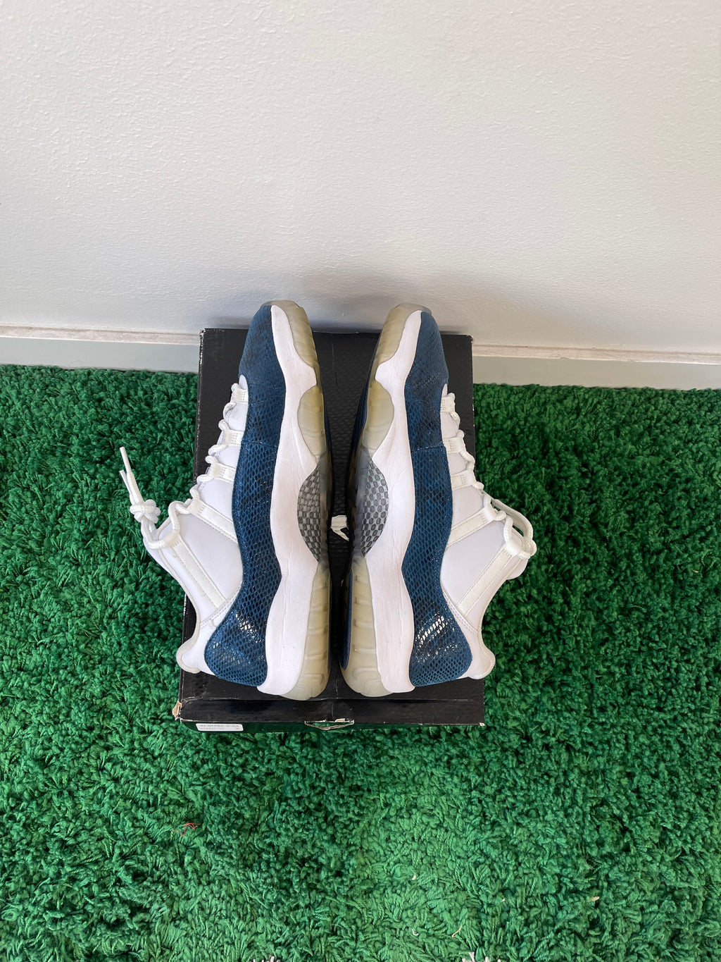 Used Jordan 11 Low Snake Navy 2019