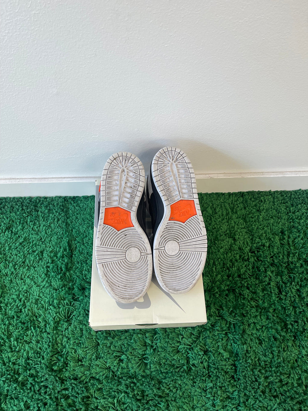 Used Nike SB Dunk Low Tightbooth (Men’s)