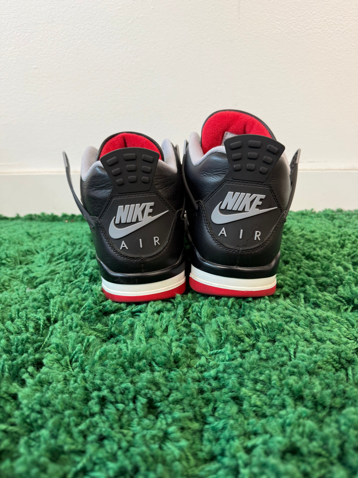Used Jordan 4 Bred Reimagined (Men’s)