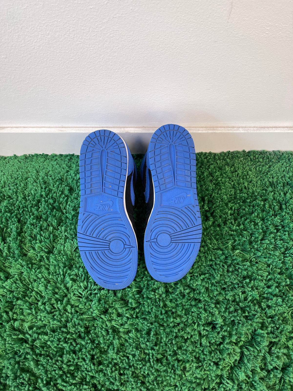 Used Jordan 1 Retro High OG Royal Reimagined (Youth)