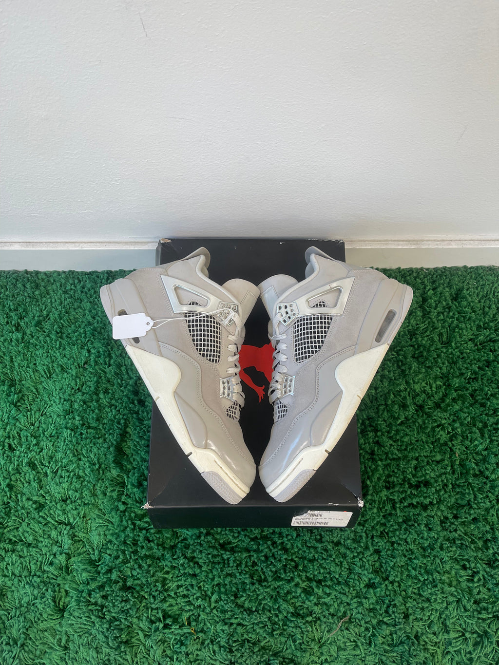 Used Jordan 4 Retro Frozen Moments (Women’s)