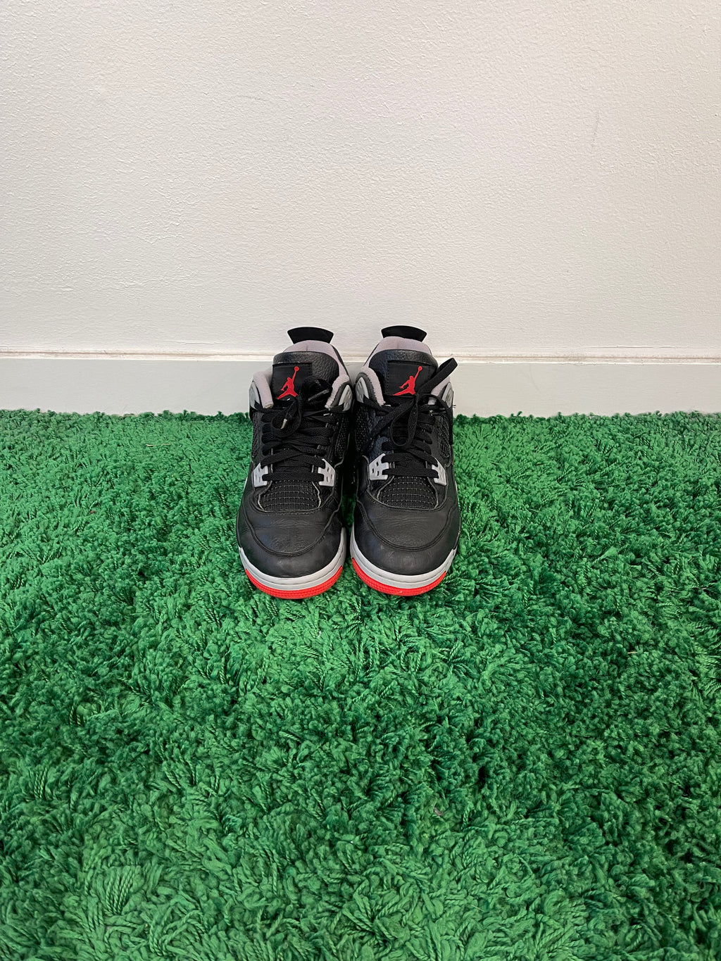Used Jordan 4 Retro Bred Reimagined (Youth)