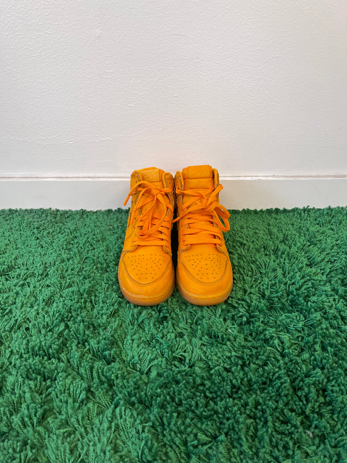 Used Jordan 1 Retro High Gatorade Orange Peel (Youth)