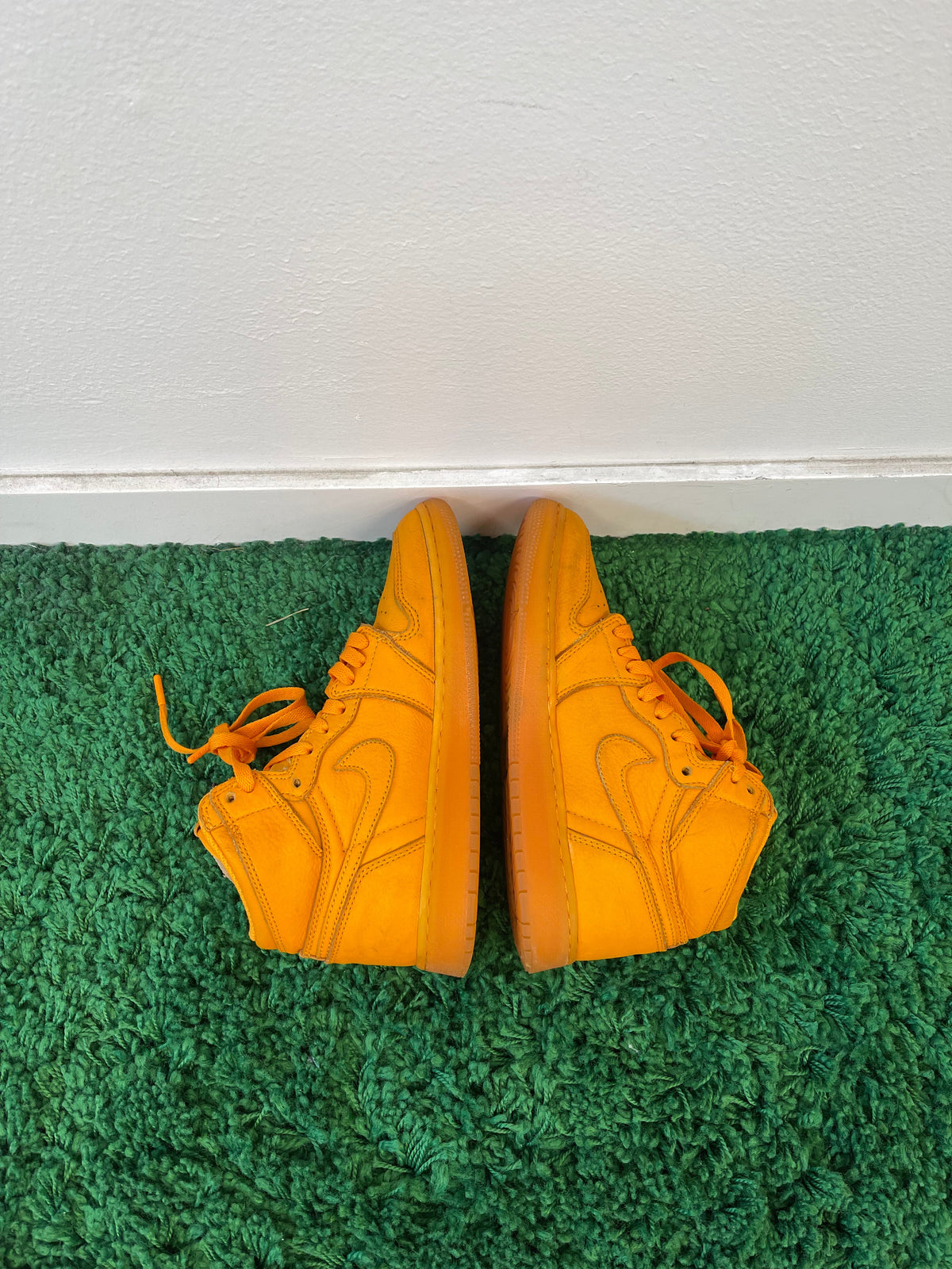 Used Jordan 1 Retro High Gatorade Orange Peel (Youth)