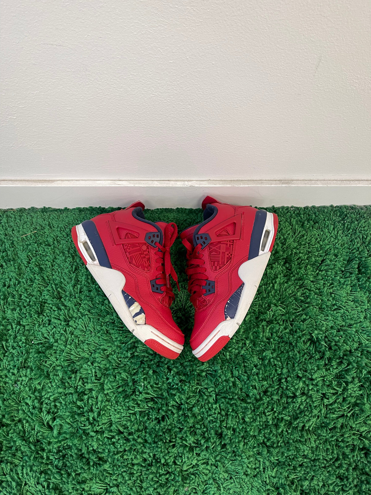 Used Jordan 4 Retro FIBA 2019 (Youth)