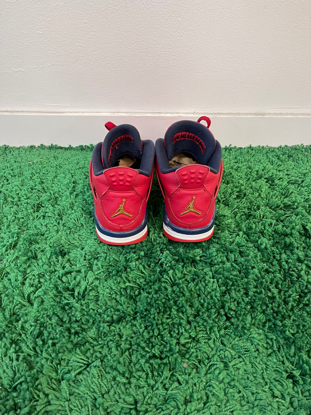 Used Jordan 4 Retro FIBA 2019 (Youth)