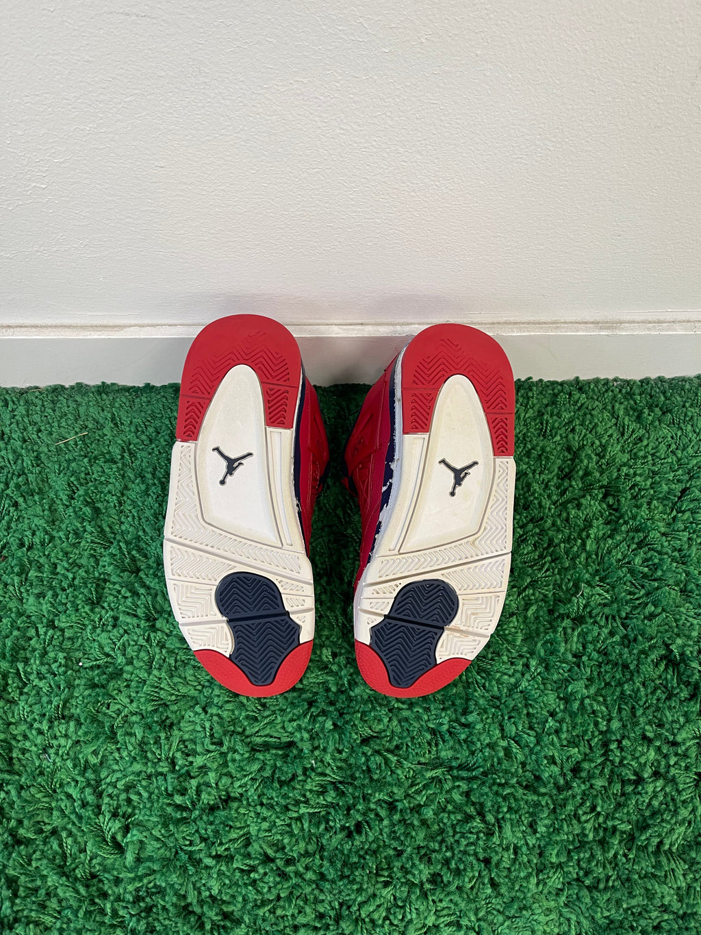 Used Jordan 4 Retro FIBA 2019 (Youth)