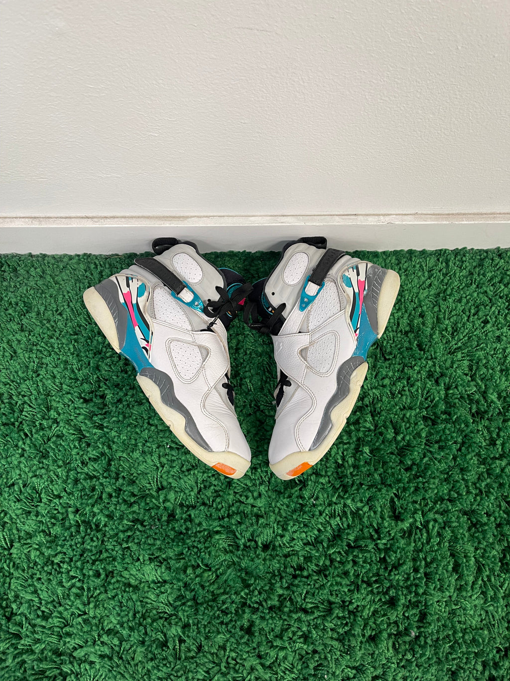 Used Jordan 8 Retro South Beach (Youth)