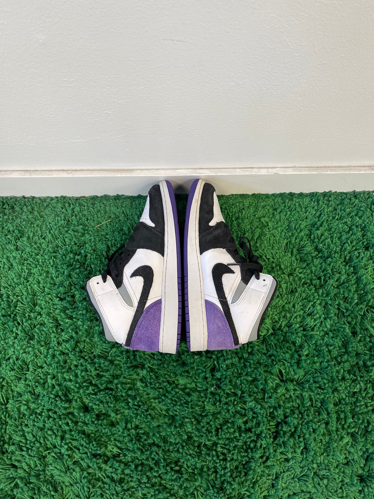Used Jordan 1 Mid SE Purple (Youth)