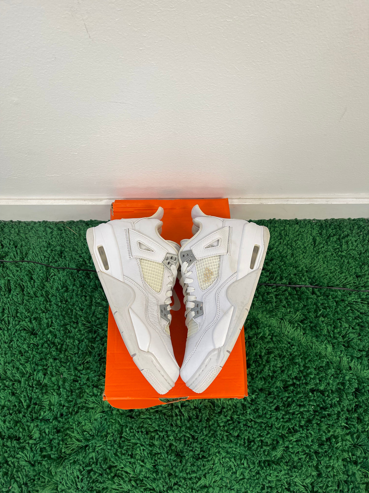 Used Jordan 4 Retro Pure Money 2017 (Youth)