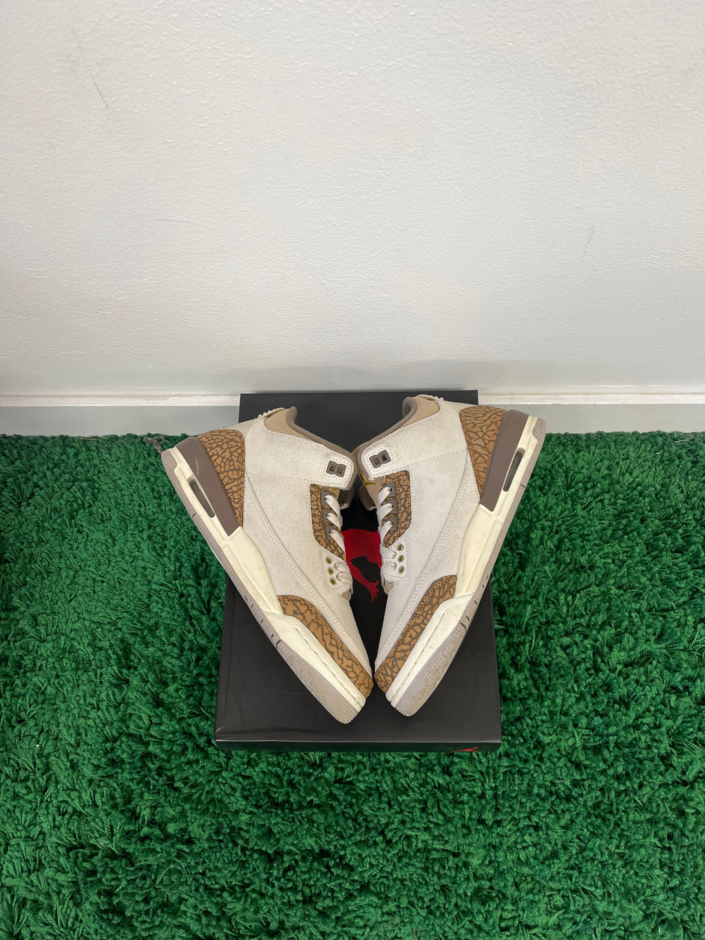 Used Jordan 3 Retro Palomino (Youth)