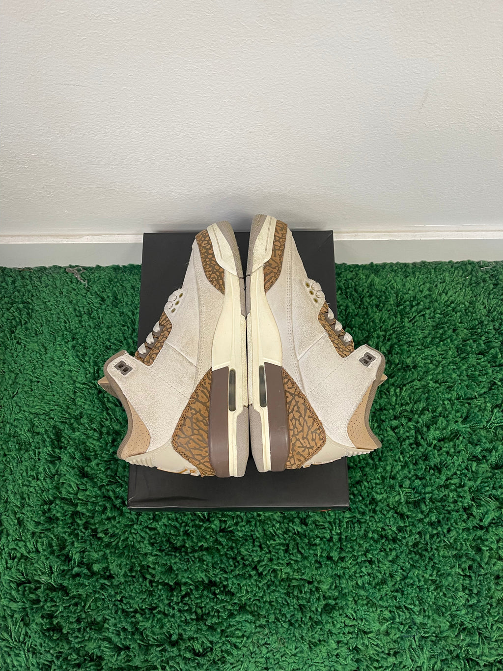 Used Jordan 3 Retro Palomino (Youth)