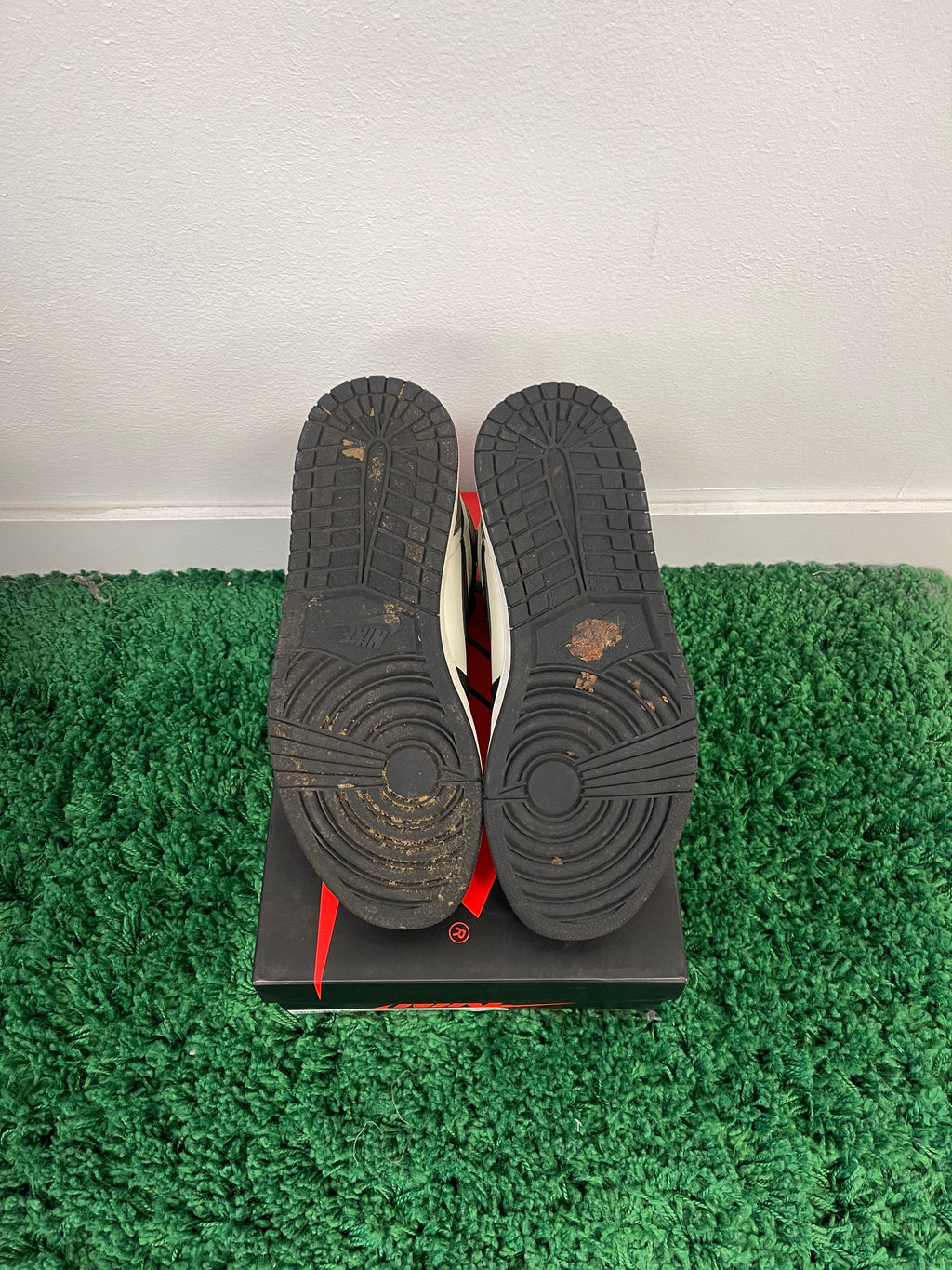 Used Jordan 1 Retro High OG Mocha (Men’s)