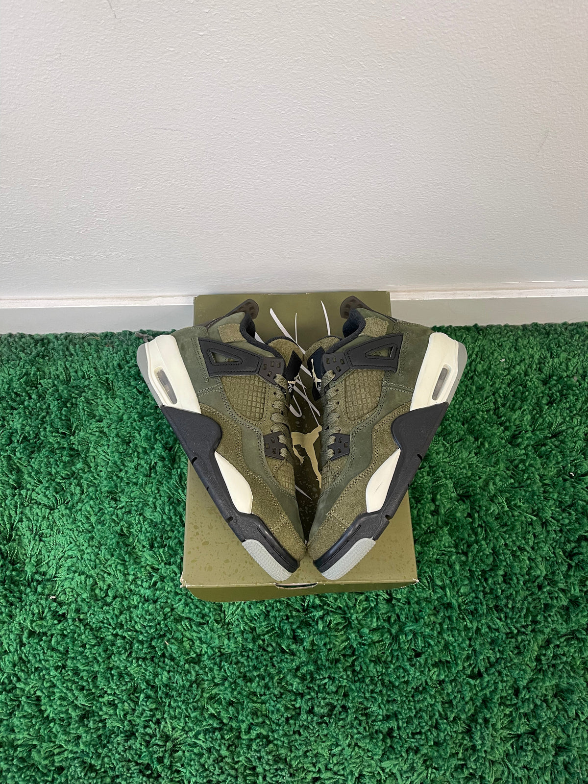Used Jordan 4 Retro SE Craft Medium Olive (Youth)
