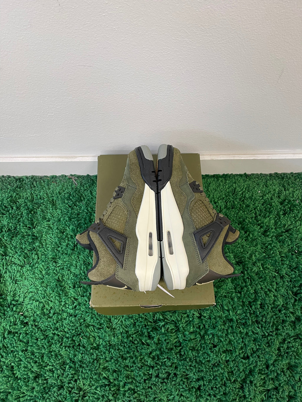 Used Jordan 4 Retro SE Craft Medium Olive (Youth)