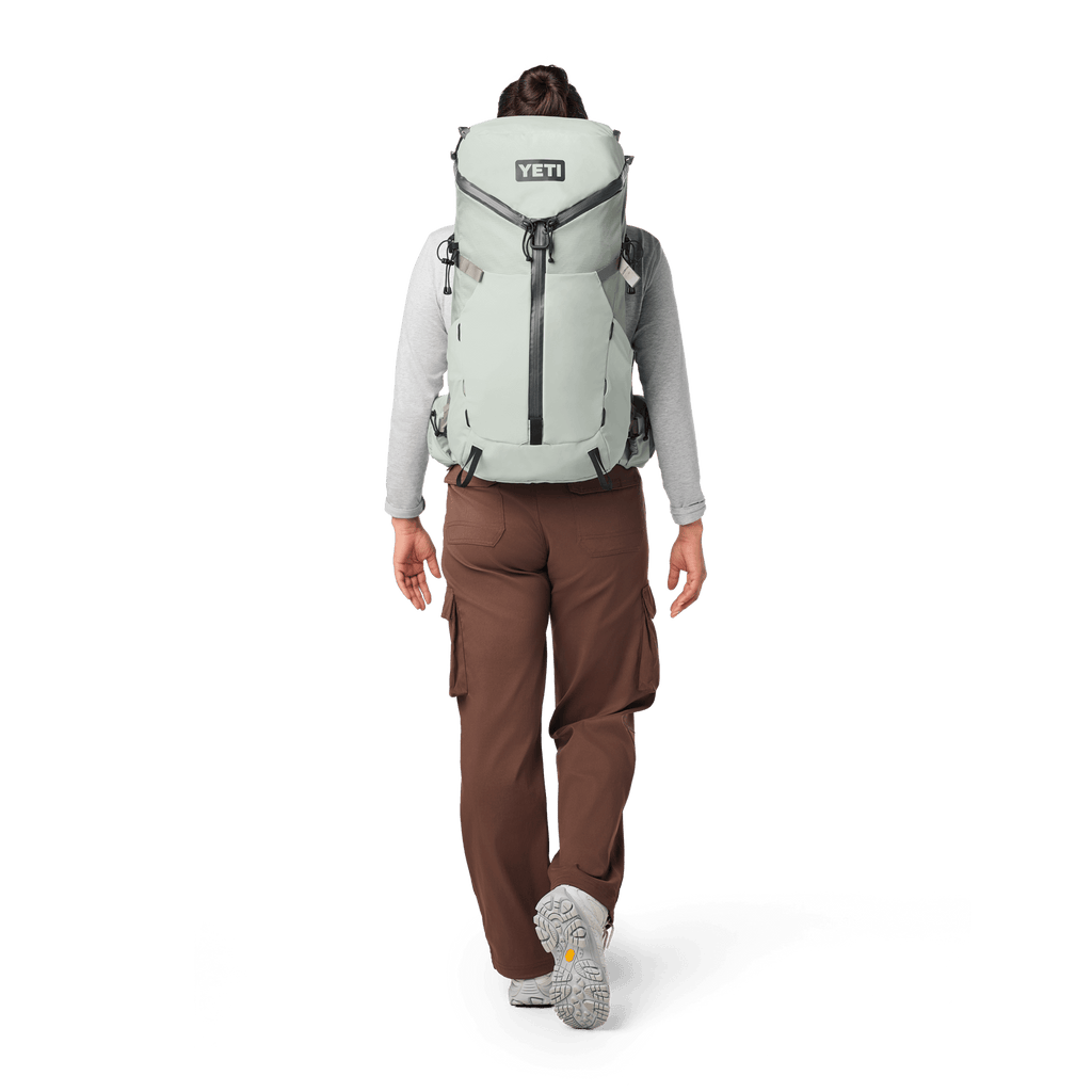 Skala 32L Women's Hiking Pack - Preferred Picko7