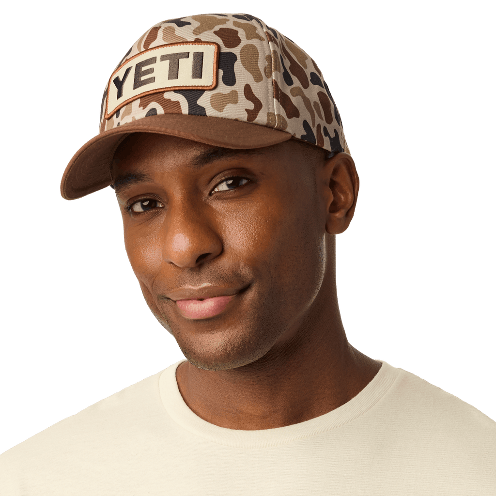 YETI Wetlands Camo Logo Badge Mid Pro Flat Brim Hat - Preferred Pick Rg